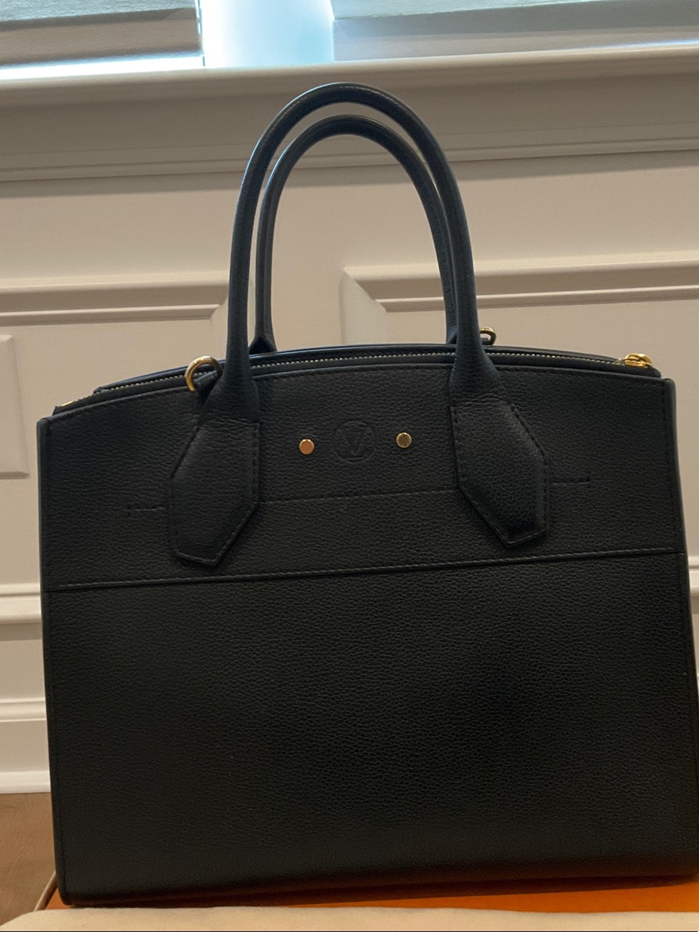 Louis Vuitton Black leather City Steamer MM Gold Hardware - Picture 8 of 13